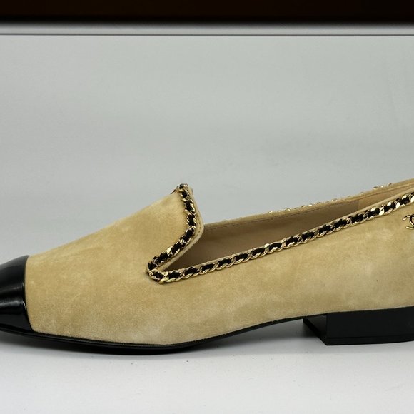 CHANEL 21A Suede Patent Cap Toe Chain Trim CC Loafers Flat Shoes - Picture 3 of 16